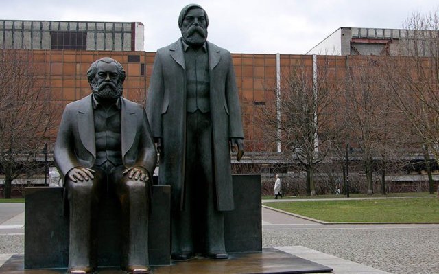 Karl Marx Kimdir Hayatı ve Felsefesi